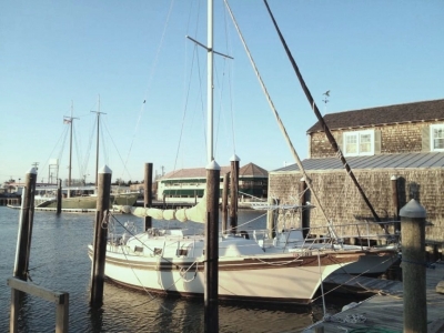 Power Boats - 1984 Bayfield 32C Sailboat for sale in Cape May, New Jersey at $16,900