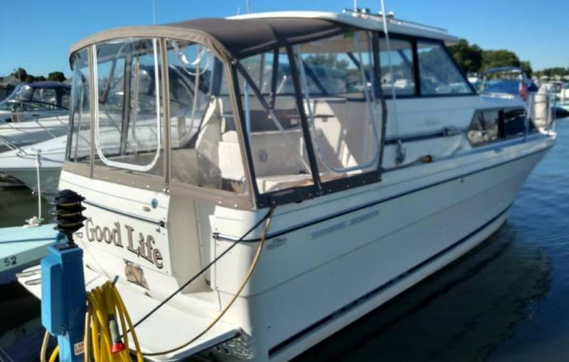 1998 Bayliner Ciera 2859 Express for sale in Lorain, Ohio (ID-39)