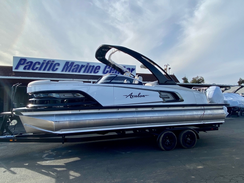 2021 Avalon 25' Avalon Excalibur Rear Lounge w/ 350 HP Mercury Verado! for sale in Madera, California (ID-567)