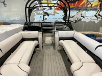 2021 Avalon Catalina Platinum Elite Windshield 27' w/ 350HP Mercury Verado! for sale in Madera, California (ID-1130)