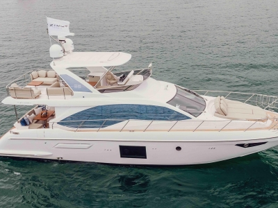 2021 Azimut 55 flybridge for sale in Newport Beach, California