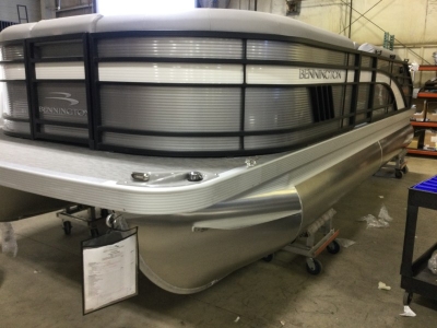 Power Boats - 2022 Bennington 21 LSB for sale in Commerce Township, Michigan