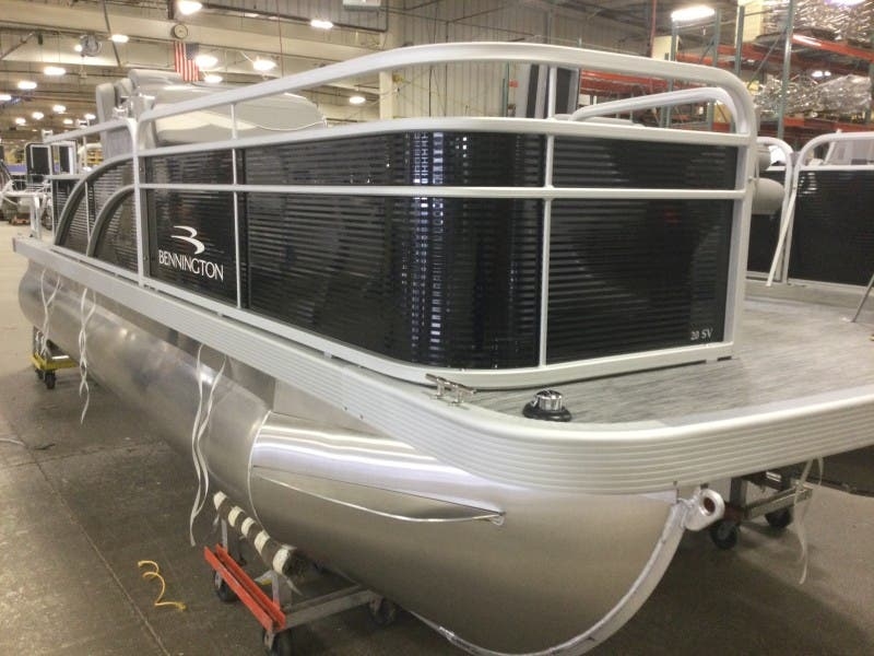 2021 Bennington SV Series 20 SFV - 4 POINT FISH for sale in Red Wing, Minnesota (ID-636)