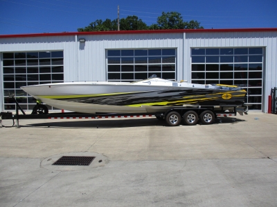 2001 Cigarette 38 Top Gun for sale in Osage Beach, Missouri at $164,950