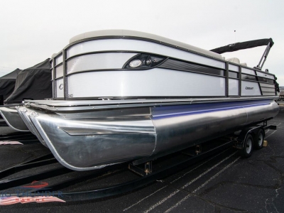 2021 Crestliner Classic Platinum 240 SLRC for sale in Lake Ozark, Missouri