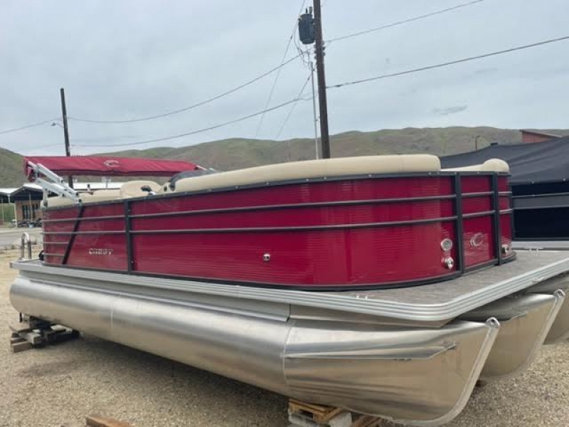 2022 Crestliner Classic LX 220 SLC for sale in Horseshoe Bend, Idaho (ID-2755)