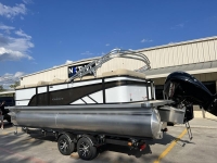 2023 Crestliner Classic LX 220 L for sale in New Braunfels, Texas (ID-2777)