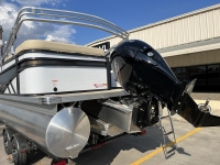 2023 Crestliner Classic LX 220 L for sale in New Braunfels, Texas (ID-2777)