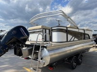 2023 Crestliner Classic LX 220 L for sale in New Braunfels, Texas (ID-2777)