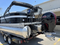 2022 Crestliner Classic DLX 240 SLC for sale in New Braunfels, Texas (ID-2874)