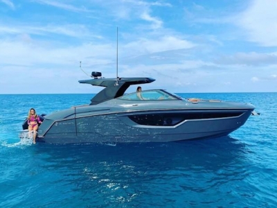 2021 Cruisers Yachts 38 GLS for sale in Fort Lauderdale, Florida