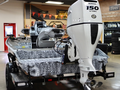 2021 Gator Trax 18x62 HD Center Console with Honda BF 150 HP for sale in Springdale, Arkansas at $51,180 2021 Gator Trax 18x62 HD Center Console with Honda BF 150 HP for sale in Springdale, Arkansas at $51,180