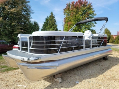 Power Boats - 2022 Godfrey 2286 SB Co-Captain for sale in Fontana, Wisconsin