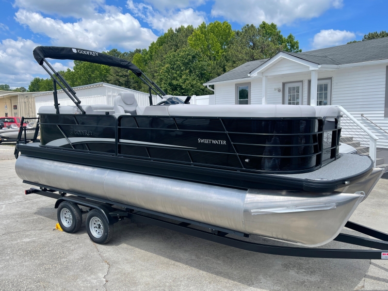 2022 Godfrey SW 2286 SB - iMPACT 29" TRITOON // PLAT PLUS PACKAGE for sale in Douglasville, Georgia (ID-2761)