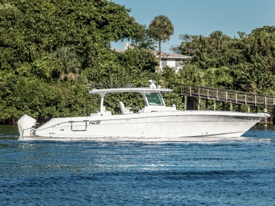 Power Boats - 2021 HCB 42 LUJO DEMO for sale in Jupiter, Florida