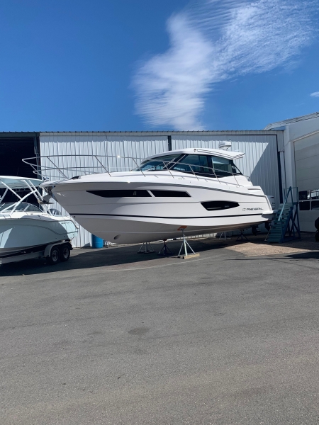 2022 Regal 38XO for sale in Portland, Connecticut (ID-1725)