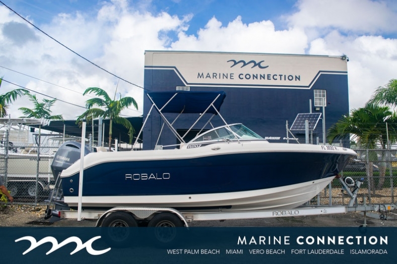 2017 Robalo R207 Dual Console for sale in Miami, Florida (ID-2000)