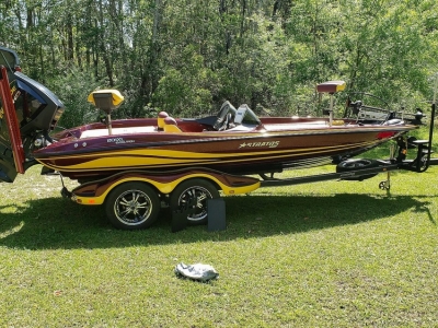 2016 Stratos 201 XL Evolution for sale in Pace, Florida at $44,990 2016 Stratos 201 XL Evolution for sale in Pace, Florida at $44,990