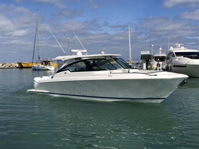 2021 Tiara Yachts 38LX for sale in Winthrop Harbor, Illinois