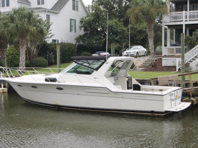 1990 Tiara Yachts 36 Express for sale in Wilmington, North Carolina at $71,900