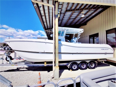 Power Boats - 2021 World Cat 325 CC for sale in Mary Esther, Florida